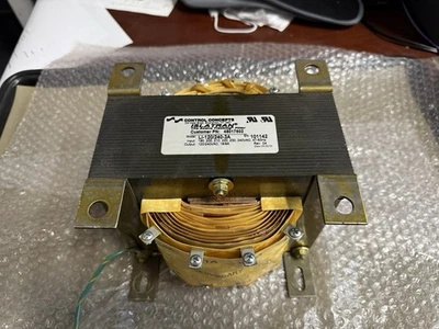 CONCEPTOS DE CONTROL LI-120/240-3A, UIC 45017802, 4083 REV-4 E171336 EC-180-1 Foto 1 de 3