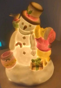 Vintage Winnie the Pooh "Build a Snowman" Night Light Decoration Christmas - Picture 1 of 10