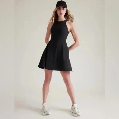 Vestido ATHLETA Conscious Talla MEDIANA ALTA Negro #534780 Foto 1 de 4