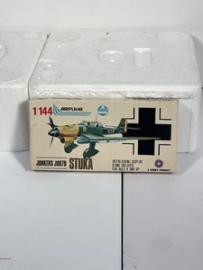 Kit Modelo AHM Junkers JU87B Stuka #K-419 1:144 AHM 011223DMT2 - Imagen 1 de 6