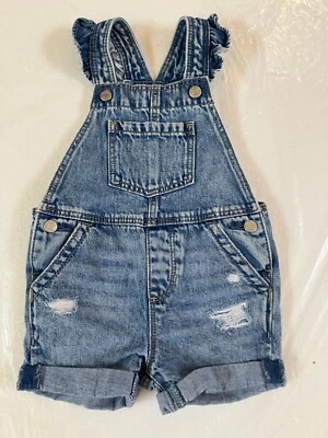 Pantalones cortos de mezclilla con volantes desgastados Baby GAP niña 18M-24M Foto 1 de 4
