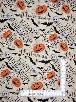 Tela de Halloween insectos y besos esqueleto murciélago calabaza palabras algodón CP77311 por yarda Foto 1 de 2