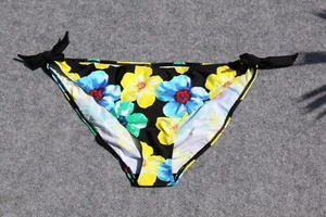 BIKINI UNTERTEIL SLIP GRÖSSE 46 SCHWARZ mit BLUMEN & ZIERSCHLEIFEN - Bild 1 von 1