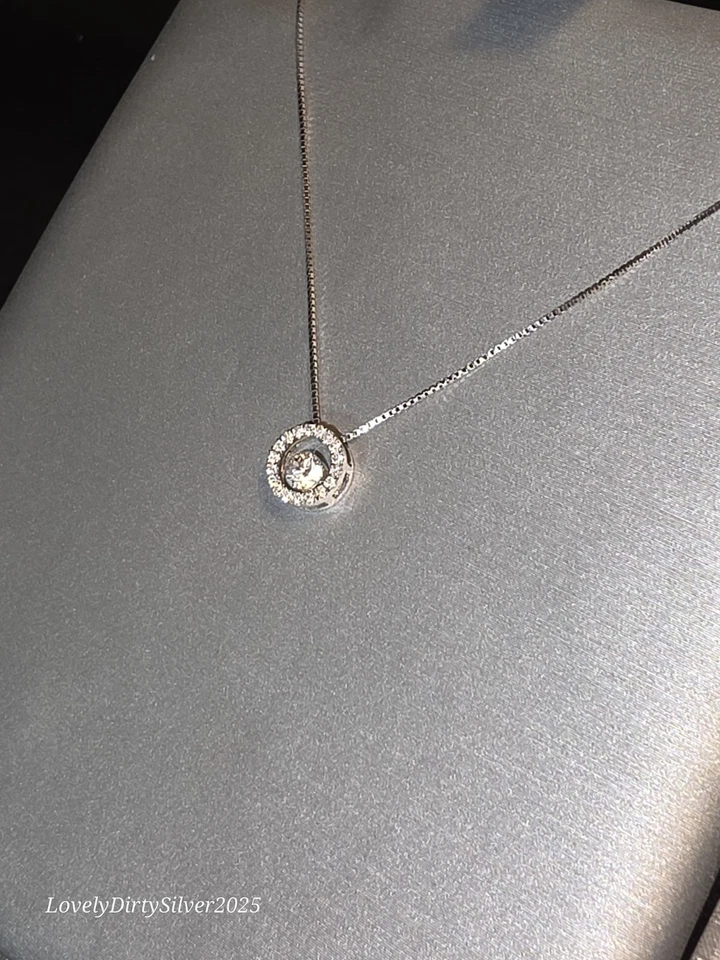 COLLAR ZALES ORO 14K CON COLGANTE DIAMANTE 1/4 QUILATE PESO TOTAL 1,68 GRAMOS Foto 1 de 4