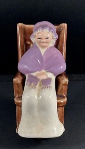 Vintage Grandma Granny Nana in rocking chair salt and pepper shakers - Picture 1 of 7