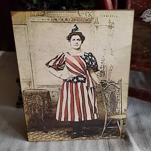 VINTAGE ANTIQUE COLONIAL VICTORIAN STYLE PATRIOTIC AMERICA LIBERTY FLAG USA SIGN - Picture 1 of 12