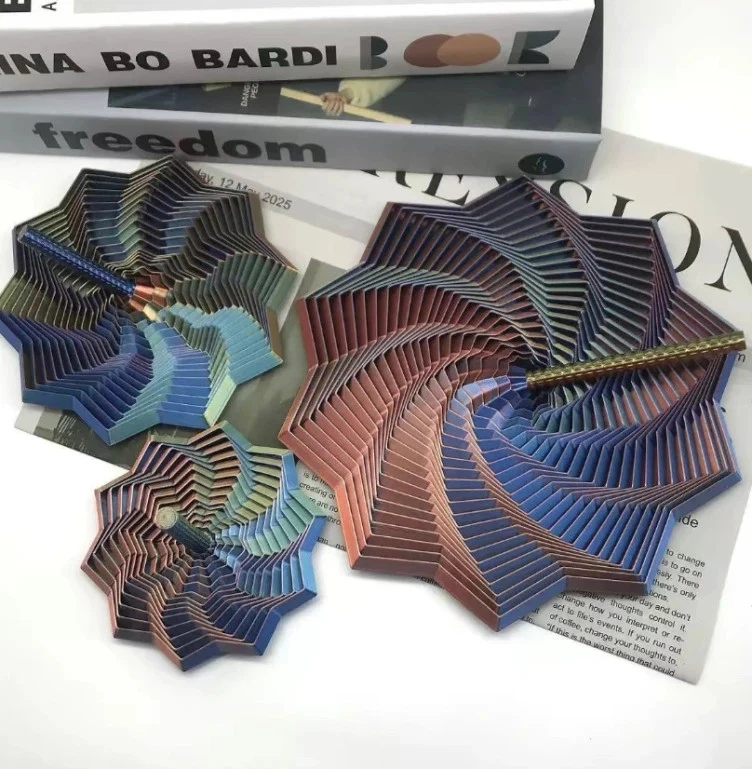 Estrella inquietante impresa en 3D para alivio sensorial visual y audio Foto 1 de 4