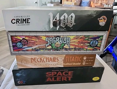 Lote de 4 juegos de mesa, alerta espacial, tumbonas Titanic, Chronicles Crime, Sagrada Foto 1 de 4