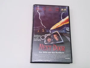 Next Door - Zur Hölle mit den Nachbarn 1994 Uncut VHS German PAL Video Großbox - Imagen 1 de 5