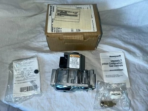 RARE NOS OEM GENUINE Honeywell Furnace Gas Valve VR8205s2874 1/2" NPT 24V - Picture 1 of 7