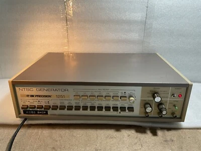 Генератор сигнала BK Precision 1251 Deluxe NTSC/PAL 120 В переменного тока 60 Гц 19 Вт MAR-345 - Изображение 1 из 4