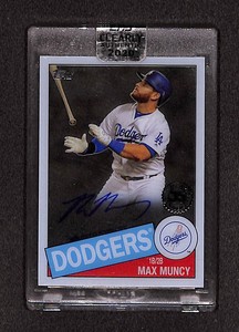 2020 Topps Clearly Authentic #TBA-MMU Max Muncy (EC) Auto Near Mint