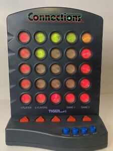 Vintage 1998 Tiger Connections Electronic Connect 4 Game Needs repair**READ**