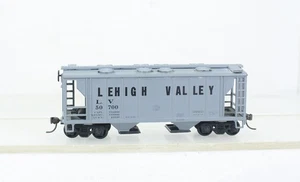 HO Scale Roundhouse Lehigh Valley 2 Bay Covered Hopper KD’s LV 50700 - Picture 1 of 7