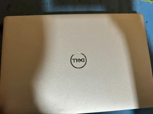 Dell Latitude 5410 i5-10310U 1.7/16gb/256gb Windows 11 - Foto 1 di 7