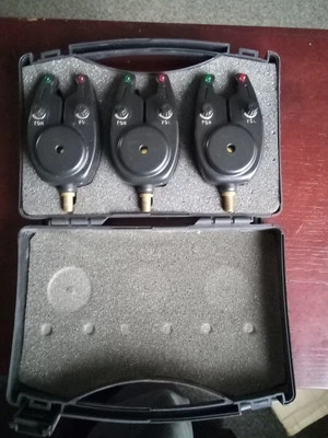 Juego de 3 alarmas de mordida. Lote 17. Foto 1 de 2