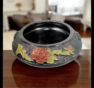 Vtg Japanese Tokanabe Footed Bowl w/ Beautiful Flowers & Leaves Textured Design - Picture 1 of 9