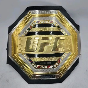UFC Legacy Heavyweight Championship Replica Gürtel - Bild 1 von 7
