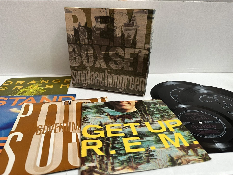 R.E.M. Box Set Singleactiongreen 7" X 4- 45's No Poster. With 3 Bonus Flexidiscs - Image 1 of 4