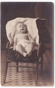 ROBERT H. BAKER JR 18 NOVEMBER 1922 AGE THREE MONTHS TO AUNT GERTIE REAL PHOTO - Picture 1 of 2