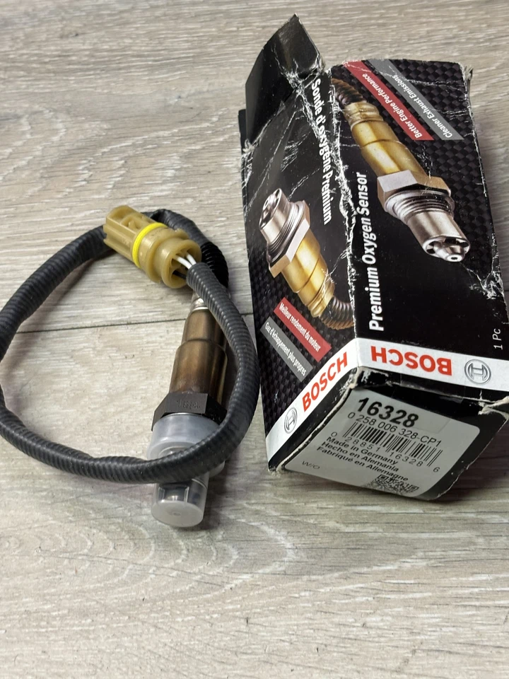 Sensor de oxígeno Bosch 16328 para BMW Mercedes-Benz 323i 525i 525xi 528i 2001-2018 Foto 1 de 3