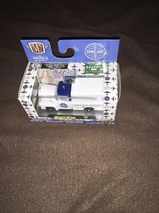 1/64th M2 Machines Auto Thentics R57 1956 Pan Am Ford F-100 Utility Truck - Picture 1 of 8