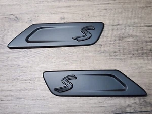 MINI CLUBMAN F54 INDICATORE MARCATORE LATERALE NERO OPACO FINITURE SOLO PER COOPER S - Foto 1 di 6