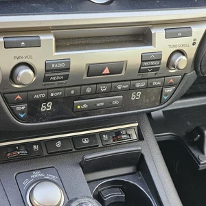 2013 LEXUS ES300H RADIO RECIEVER: ID100078 - Bild 1 von 12