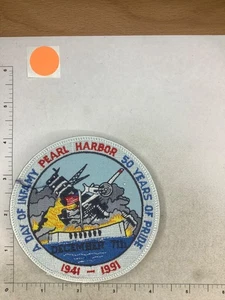 VINTAGE 50TH ANNIVERSARY WWII PEARL HARBOR PATCH - Foto 1 di 2
