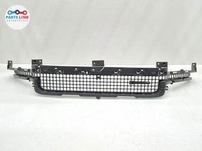 2020‑23 Land Rover Defender 110 Front Bumper Lower Grille Center Mesh L663 - Image 1 of 4