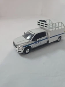GREENLIGHT 1/64 2021 RAM 3500 DUALLY TYRE SERVICE TRUCK GOODYEAR Open Loose - Picture 1 of 11