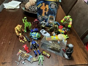 VINTAGE TOYS JOB LOT TRANSFORMERS FILM ACTION FIGURES DIECAST ROBOTS SOME RARE A - Picture 1 of 12