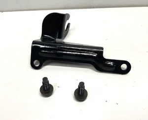 4L60E 4L65E AUTOMATIC TRANSMISSION SHIFT CABLE MOUNT BRACKET CHEVROLET #2 - Picture 1 of 5