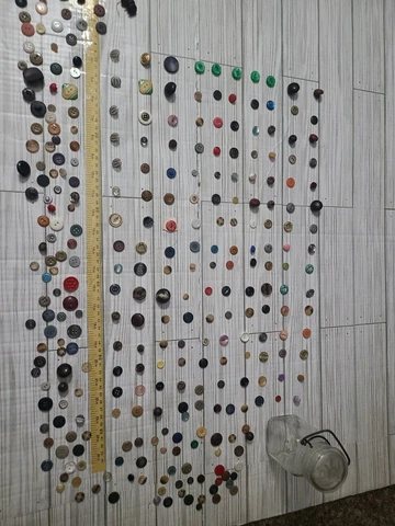 Glass Jar filled 300 Buttons Antique Metal Victorian Leather Plastic 0220 Cover