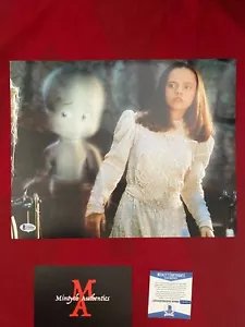 ¡FOTO 11x14 firmada autografiada por Christina Ricci! ¡CASPER! ¡CERTIFICADO DE AUTENTICIDAD BECKETT! KAT! - Imagen 1 de 5