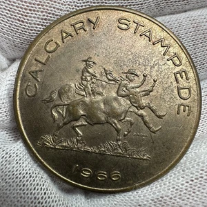 1966 Canada Calgary Alberta Stampede Dollar Good for one Dollar Brass token - Foto 1 di 2