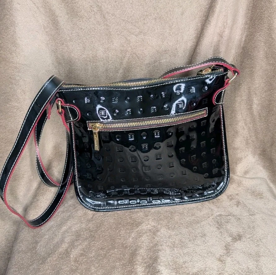 Cartera Bandolera ARCADIA Diseño Texturizado Negro Charol Foto 1 de 4