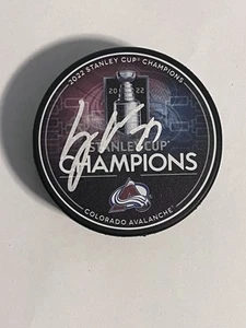 Logan O'Connor Signed Avalanche 2022 Stanley Cup Champs Hockey Puck Beckett COA - Picture 1 of 2