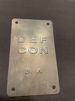 Insignia DEFCON 10 Foto 1 de 2
