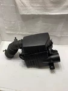 2011 - 2016 HYUNDAI ELANTRA Sedan 1.8L Air Cleaner Box Assembly OEM 281103X300 - Bild 1 von 5