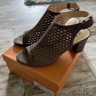 EUC UNISA Open Toe 3” Heeled Slingback Shooties TAUPE UNGAILA Shoes Sz.8.5 - Image 1 of 4