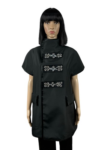 Cappotto svasato Dsquared2 maniche corte impreziosito da pietre