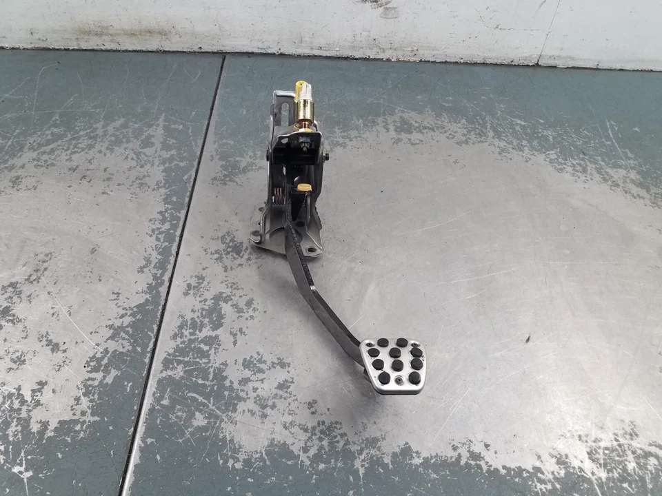 Conjunto de pedal de embrague Honda S2000 AP2 2004 #00352 D6 Foto 1 de 4