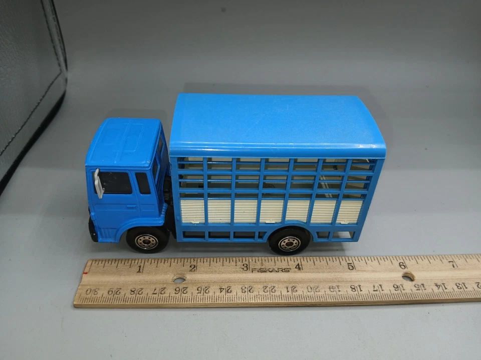 复古 Maxi-Jet By Norev 1: 43 沃尔沃动物卡车塑料车 罕见 — 第 1/4 张图片