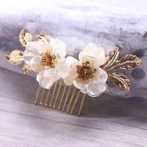 Pettine per capelli matrimonio fiore per sposa fiore bianco e foglia oro matrimonio pezzo di capelli - Foto 1 di 12