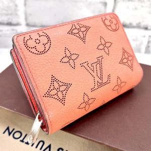 Louis Vuitton Mahina Portefeuille Claire Tropical Coral  4.3*3.3*1.1 inch - Picture 1 of 20