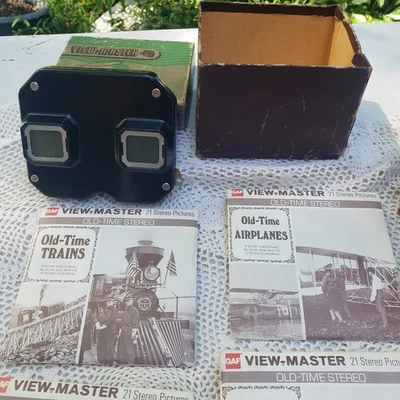 Vintage 1950’s Sawyers Bakelite View-Master Viewer Stereoscope and 4 Reels - Image 1 of 4