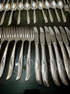 Set posate WM A Rogers 76 pezzi-Selectional Oneida Ltd - Foto 1 di 6