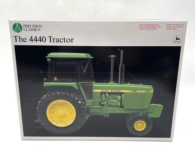 ERTL Precision Classics John Deere The 4440 Tractor escala 1:16 en caja 15077 Foto 1 de 4