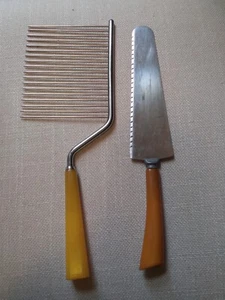 MCM Butterscotch Baquelita Ángel Comida Rompedor de Pasteles y Servidor/Cortador de Pasteles PROBADO - Imagen 1 de 2
